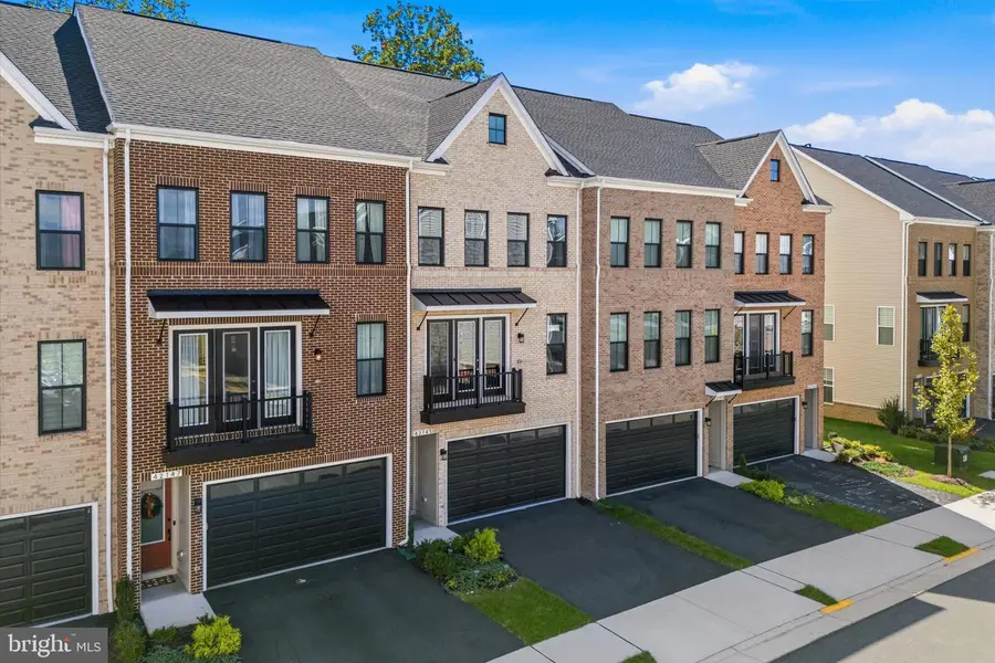 42145 Shining Star Sq, Brambleton, VA 20148 - #2