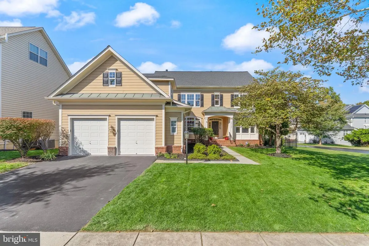 44140 Riverpoint Dr, Leesburg, VA 20176 - #1