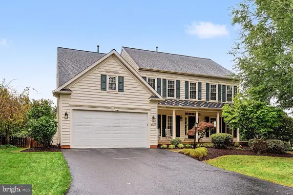 43691 Gallitzin Ln, CHANTILLY, VA 20152