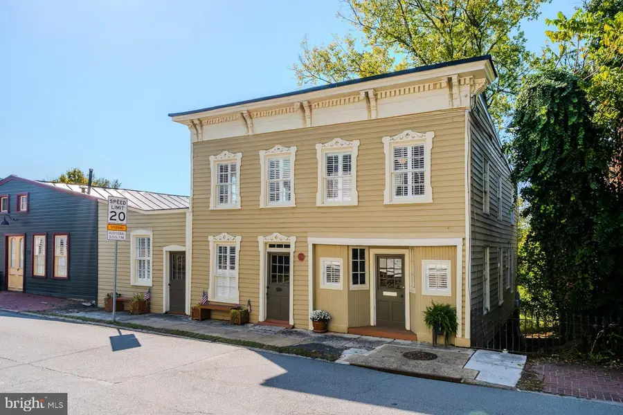 15481 Second St, Waterford, VA 20197 - #3