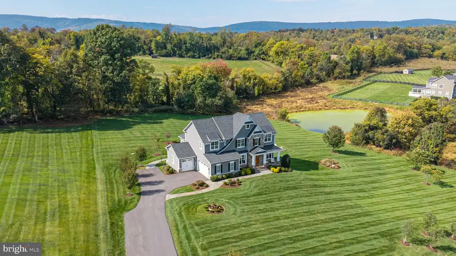 19227 Skyfield Ridge Pl, Purcellville, VA 20132 - #2