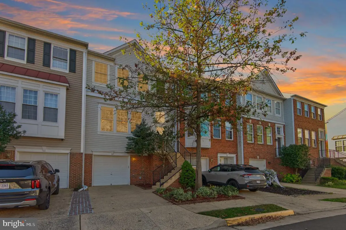 43785 Virginia Manor Ter, Ashburn, VA 20148 - #1