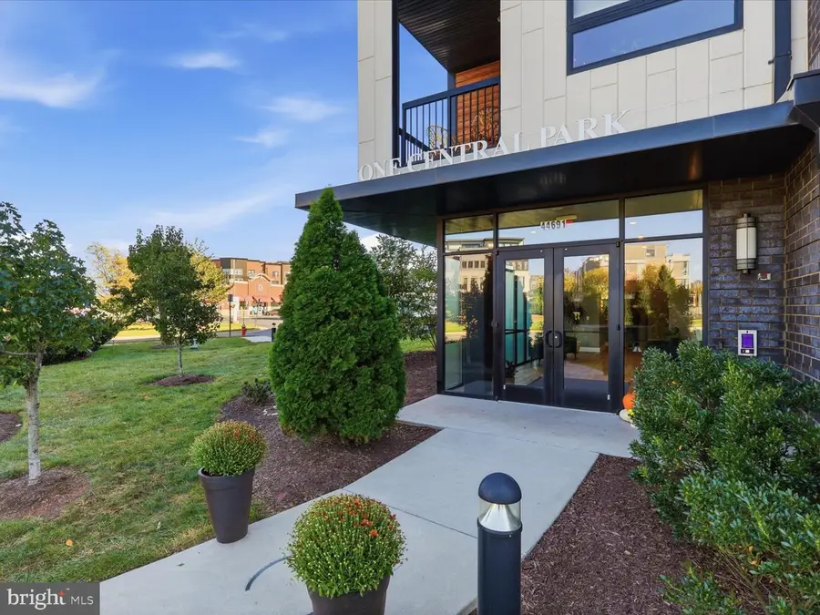 44691 Wellfleet Dr #206, Ashburn, VA 20147 - #2