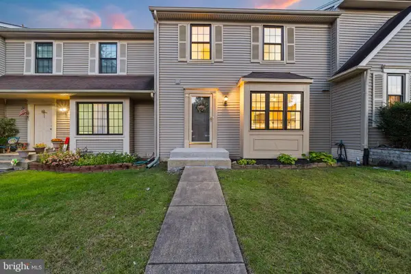 20 Haxall Ct, STERLING, VA 20165