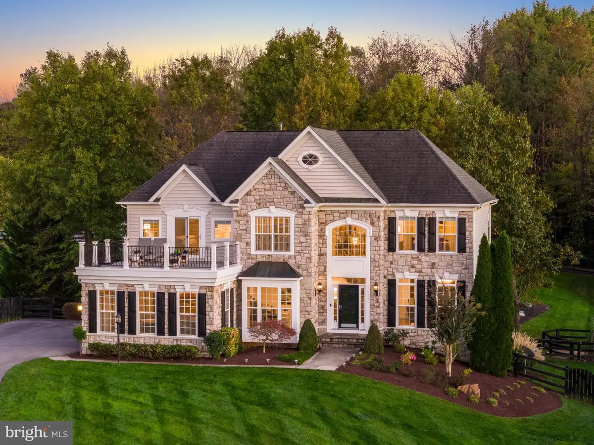 38837 Bettis Dr, Hamilton, VA 20158 - #1