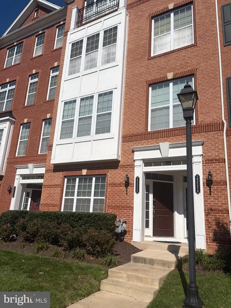 23554 Buckland Farm Ter, Ashburn, VA 20148 - #1