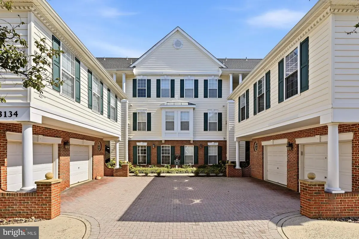 43134 Watercrest Sq #303, Chantilly, VA 20152 - #1