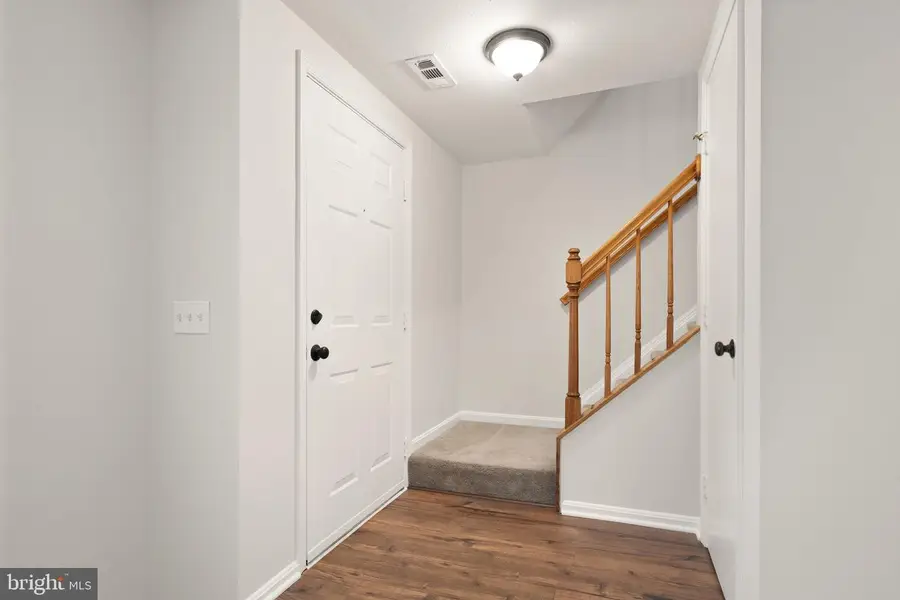 46706 Atwood Sq #115, Sterling, VA 20164 - #2