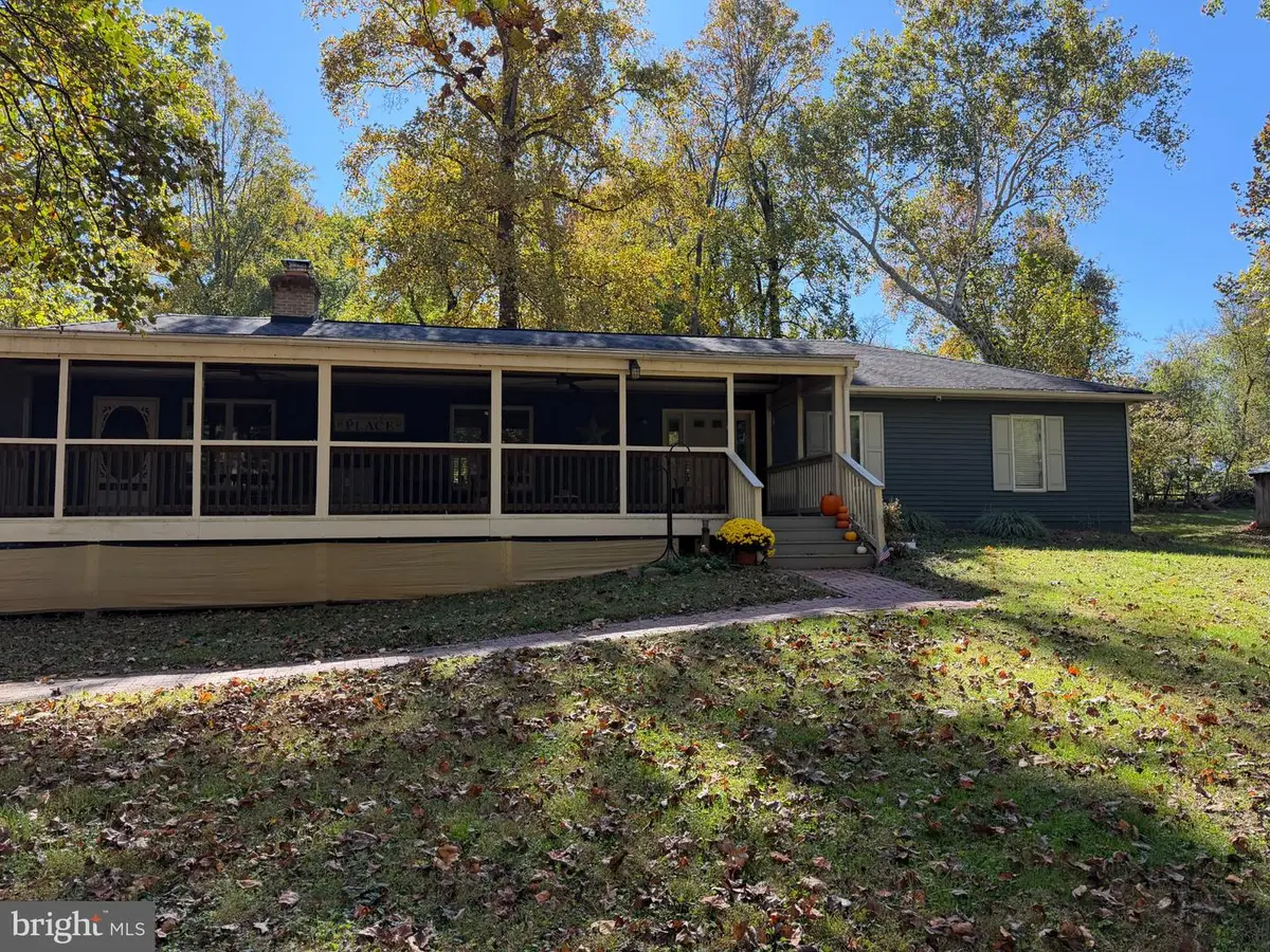41269 Lovettsville Rd, Lovettsville, VA 20180 - #1