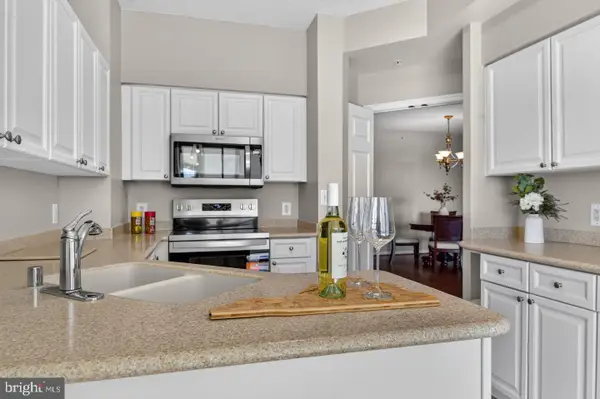 19355 Cypress Ridge Ter #307, LEESBURG, VA 20176