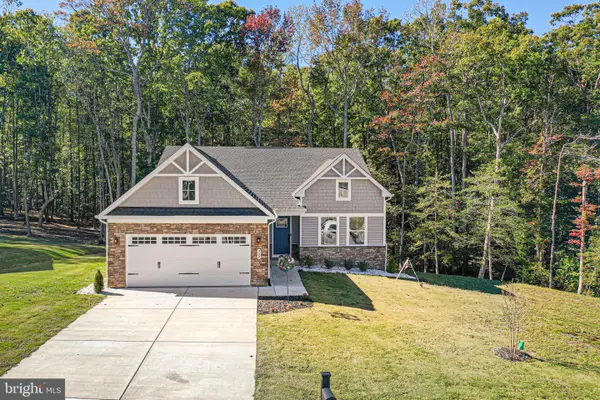 289 Pleasants Ln, KILMARNOCK, VA 22482