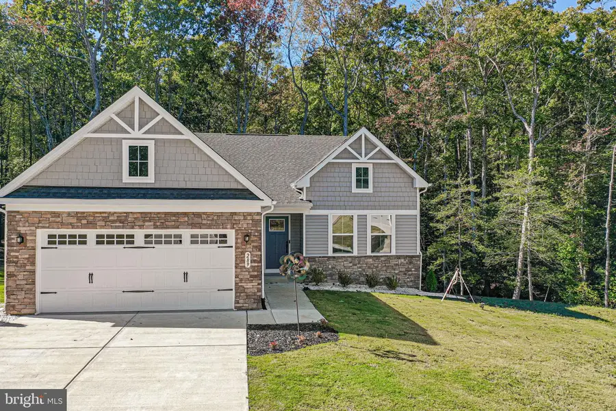 289 Pleasants Ln, Kilmarnock, VA 22482 - Image #2