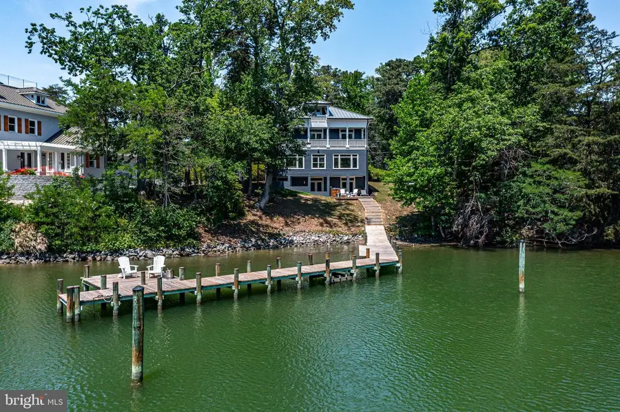 253 Golf Course Dr, Weems, VA 22576 - #2