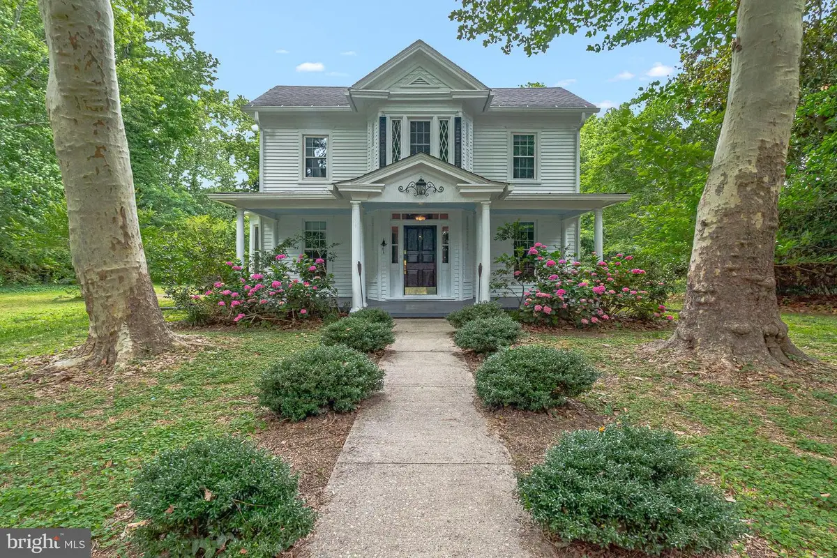 3952 Irvington Rd, Irvington, VA 22480 - #1