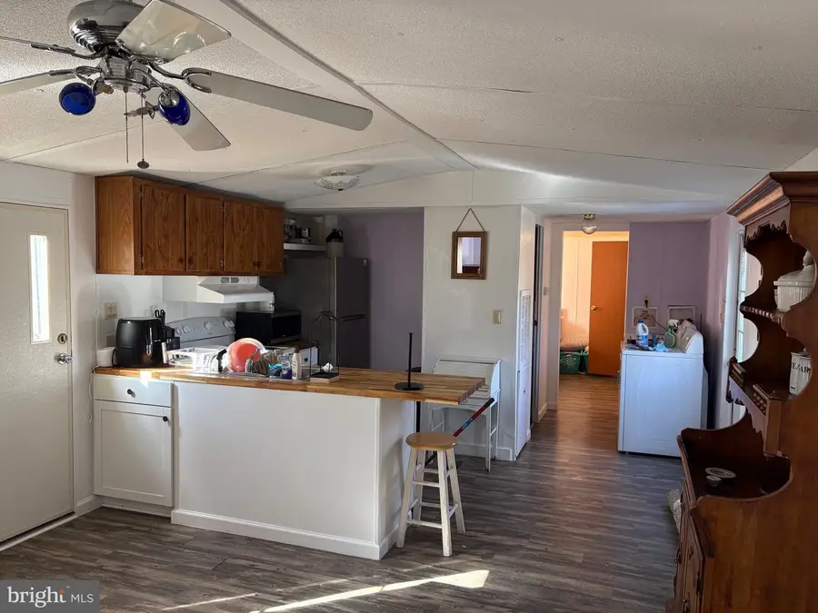 1041 George James Loop, Radiant, VA 22732 - #3