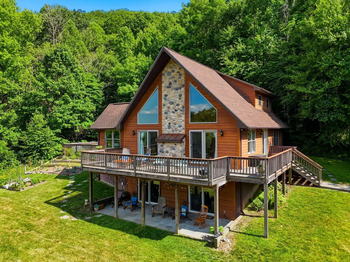 2411 Quaker Run Rd, Banco, VA 22711 - #1