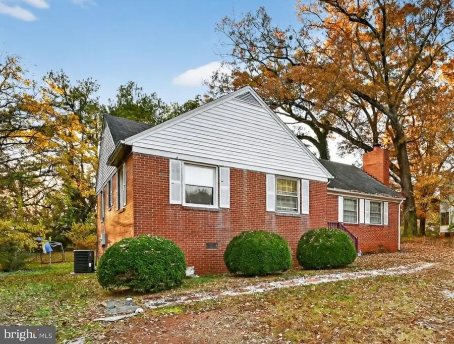 714 Robertson Street, Chase City, VA 23924 - Image #2