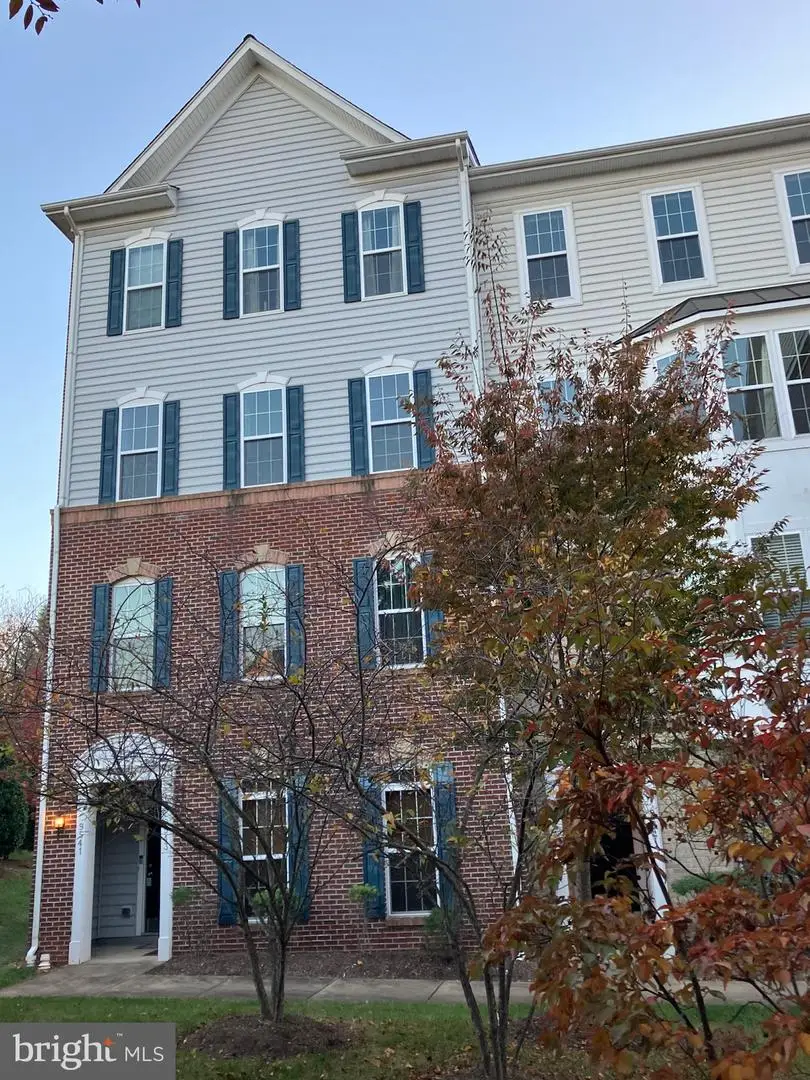 9541 Chancellorsville Ln, Manassas, VA 20110 - Image #1