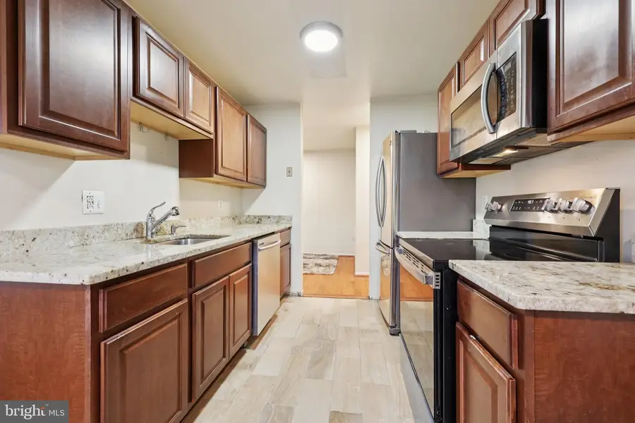 8374 Buttress Ln #202, Manassas, VA 20110 - Image #3