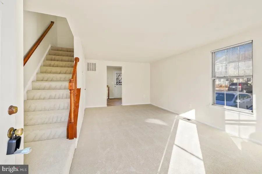 8431 Georgian Ct, Manassas, VA 20110 - Image #3