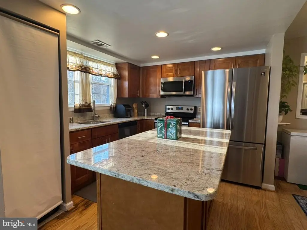 9988 Confederate Trl, Manassas, VA 20110 - Image #1