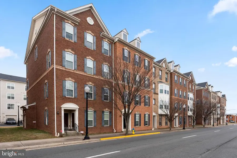 9557 Center St, Manassas, VA 20110 - Image #2