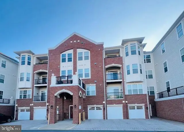 10275 Fountain Cir #201, Manassas, VA 20110 - Image #1