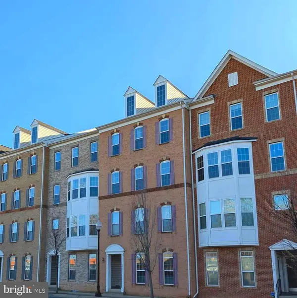 9541 Center St, MANASSAS, VA 20110