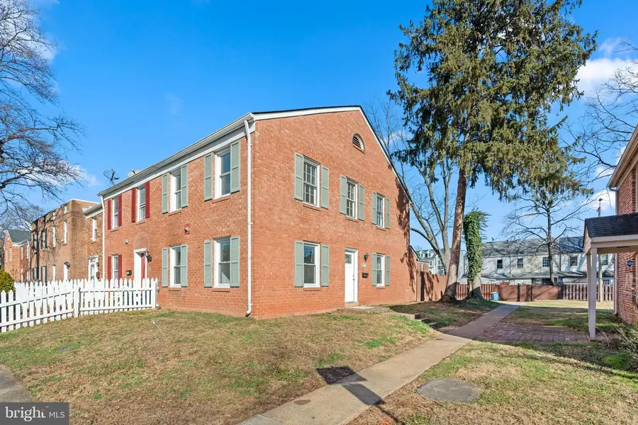 9715 Pickett Ln, Manassas, VA 20110 - Image #2