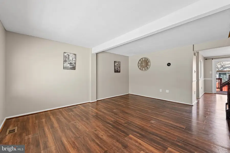 8392 Shady Grove Cir, Manassas, VA 20110 - Image #3