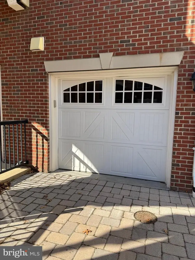 9202 Charleston Dr #405, Manassas, VA 20110 - #2