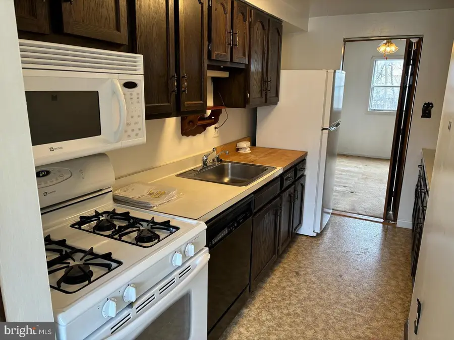 8469 Ivy Glen Ct, Manassas, VA 20110 - #2