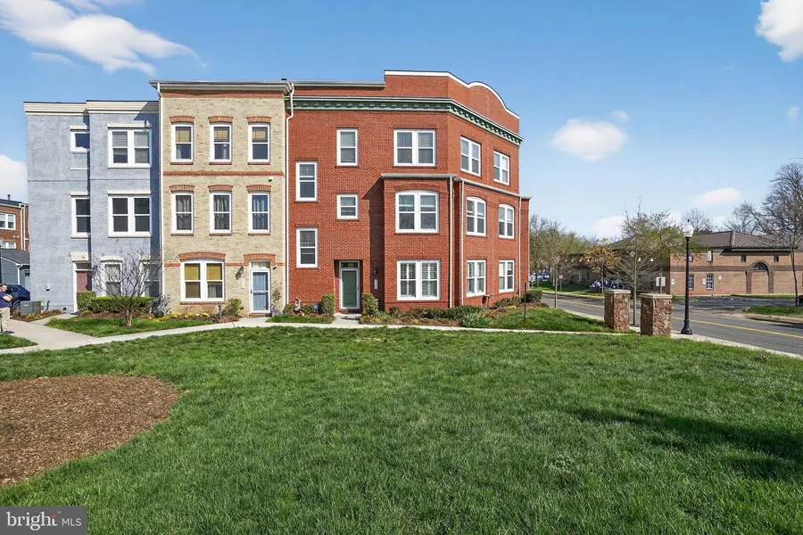 8922 Center St, Manassas, VA 20110 - #2