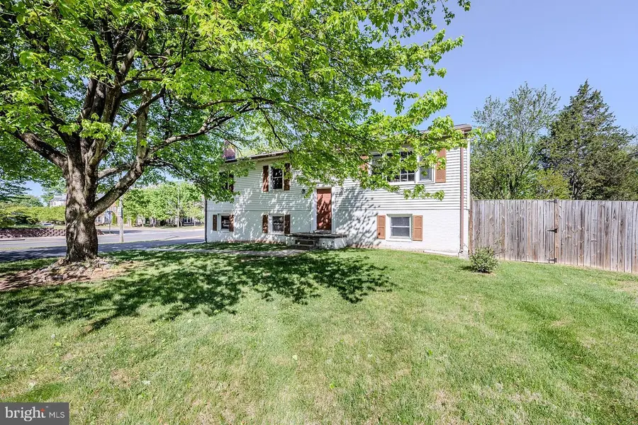 8914 Cherry Tree Ln, Manassas, VA 20110 - #3