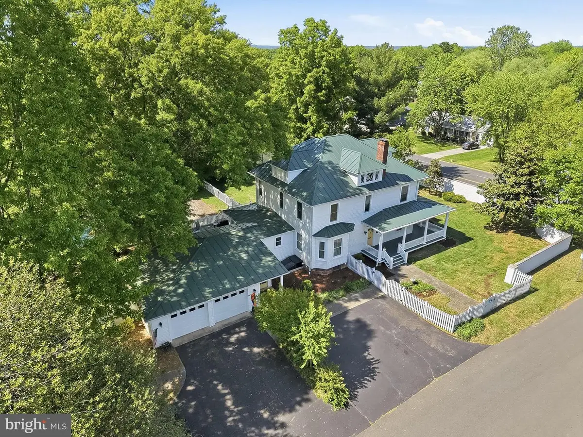 9026 Sudley Rd, Manassas, VA 20110 - #1