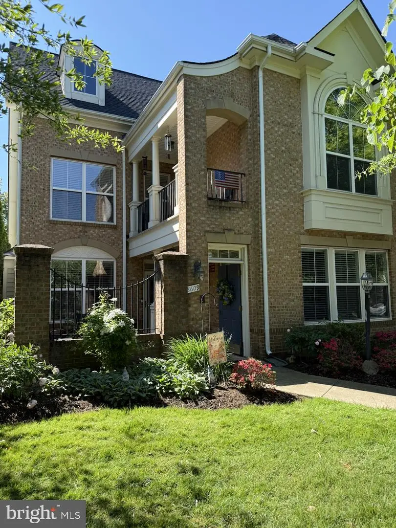 8609 Liberty Trl, Manassas, VA 20110 - #1