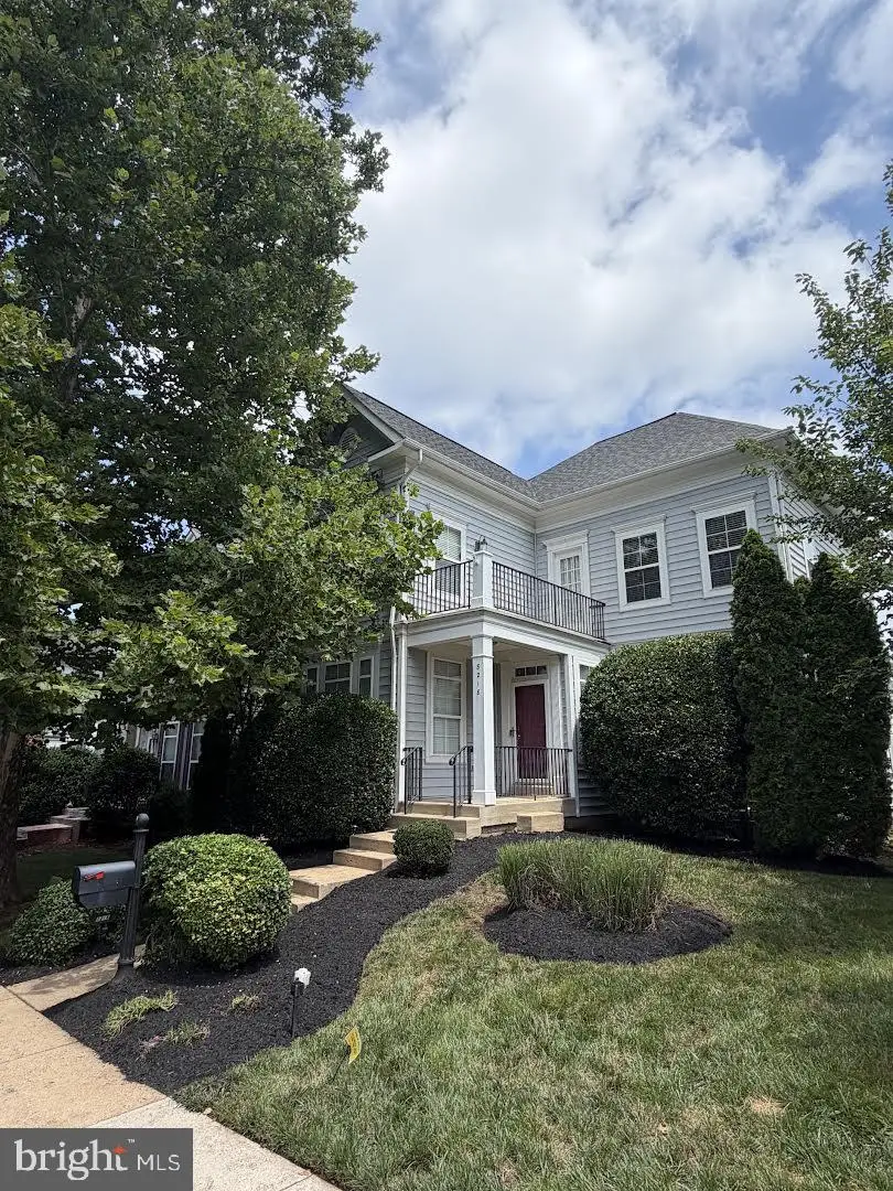 8218 Warfield St, Manassas, VA 20110 - #1