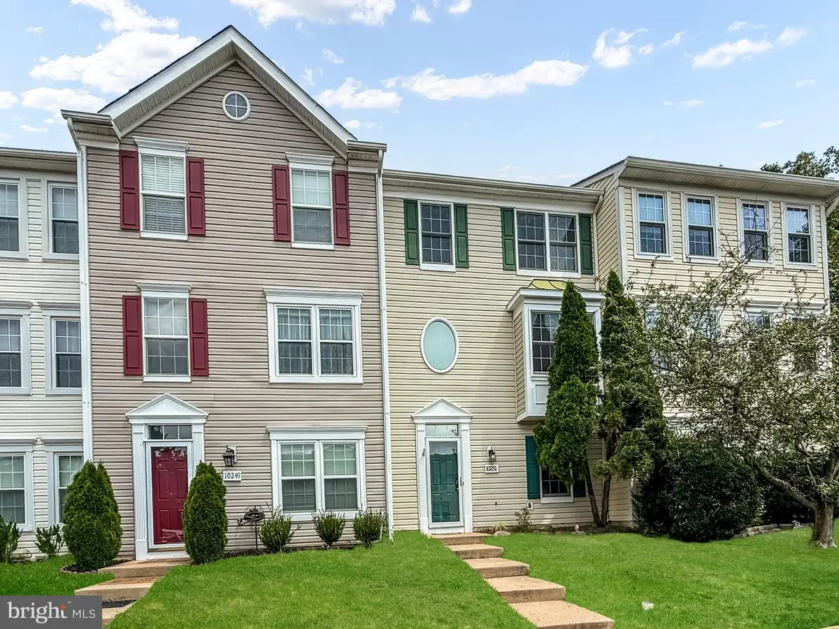 10251 Magnolia Grove Dr, Manassas, VA 20110 - #1