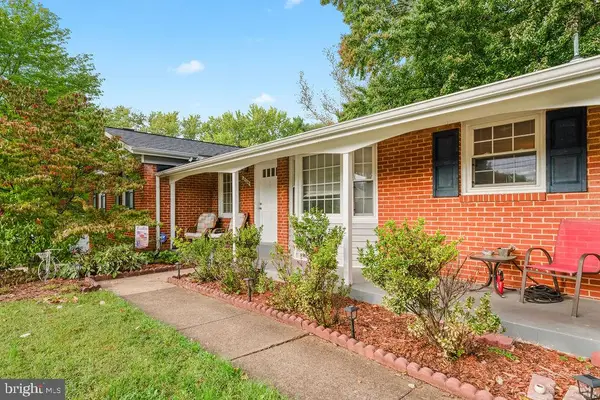 8705 Jackson Ave, MANASSAS, VA 20110