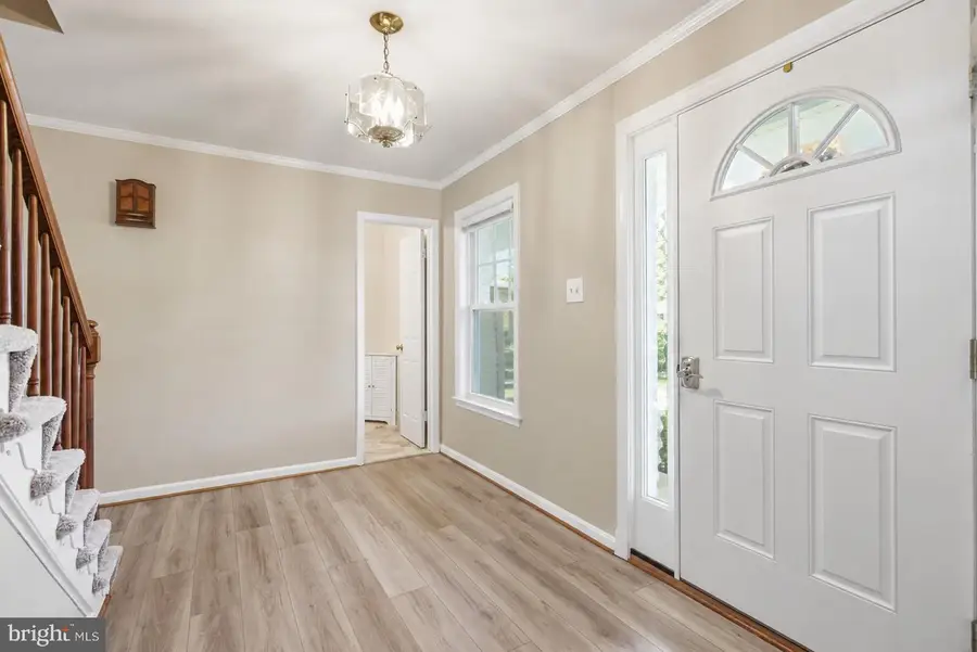 8878 Sweetbriar St, Manassas, VA 20110 - #3
