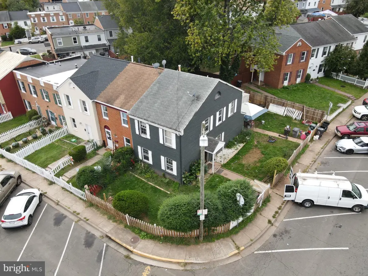 9826 Buckner Rd, Manassas, VA 20110 - #1
