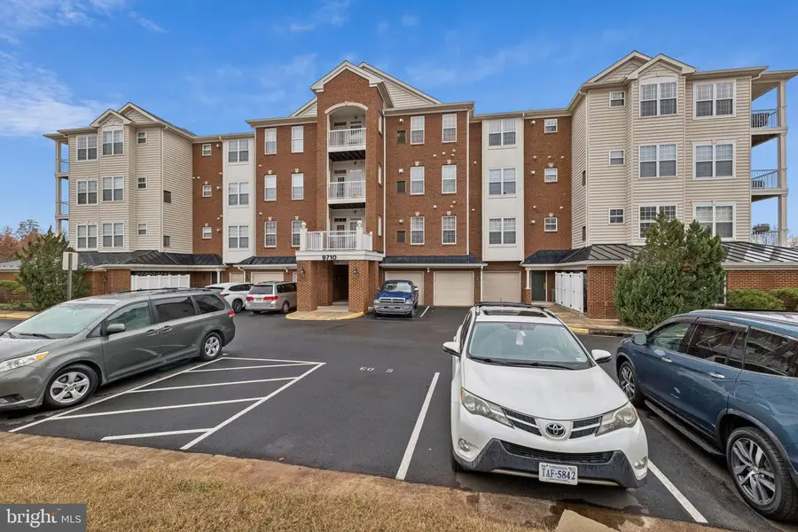9710 Handerson Pl #unit 302, Manassas Park, VA 20111 - Image #2