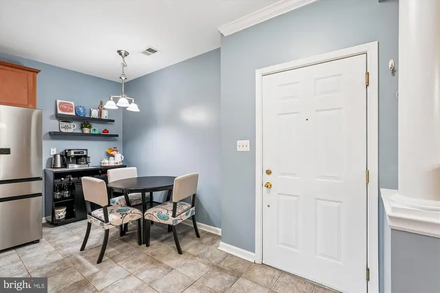 9722 Holmes Pl #203, Manassas Park, VA 20111 - Image #2