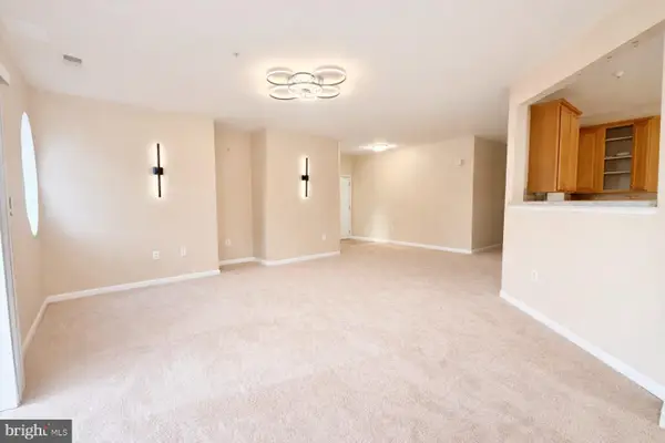 9710 Handerson Pl #207, MANASSAS PARK, VA 20111