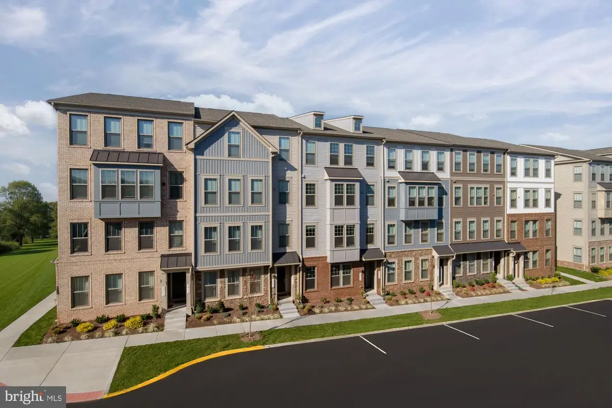 1107b Dabney Dr, Manassas Park, VA 20111 - Image #1