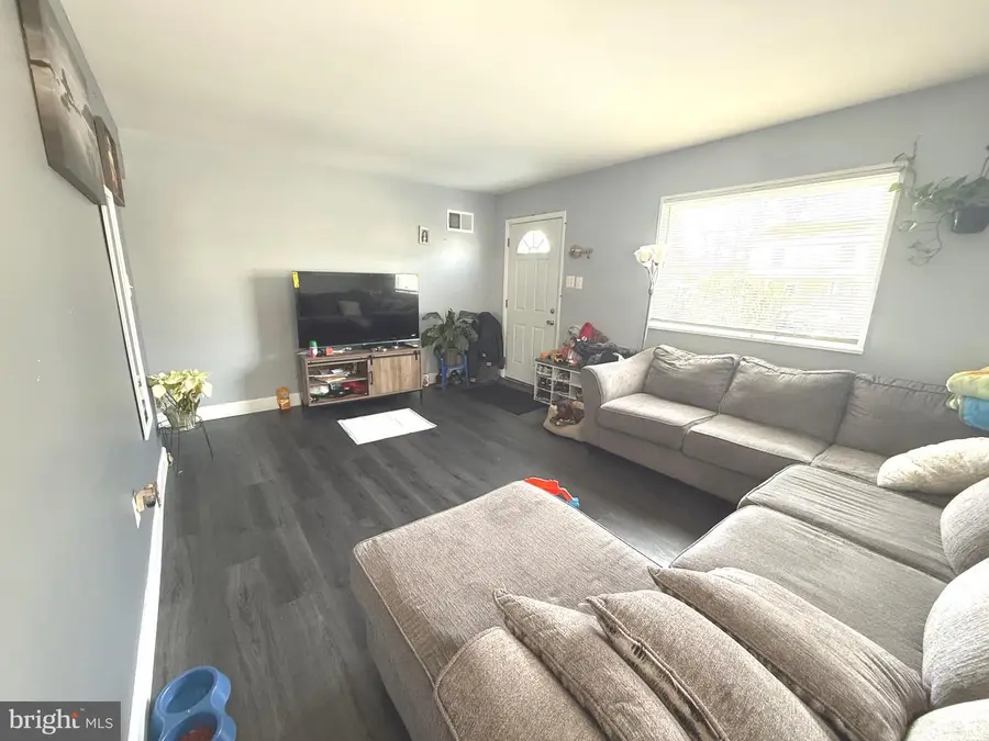 115 Martin Dr, Manassas Park, VA 20111 - Image #2