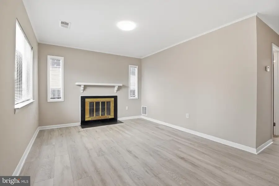 8660 Madera Ct, Manassas Park, VA 20111 - #3