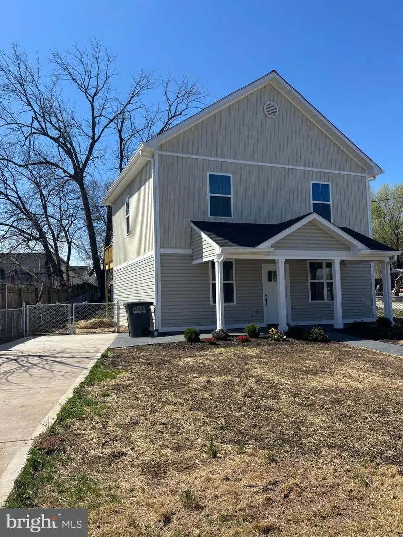 129 Evans St, Manassas Park, VA 20111 - #1