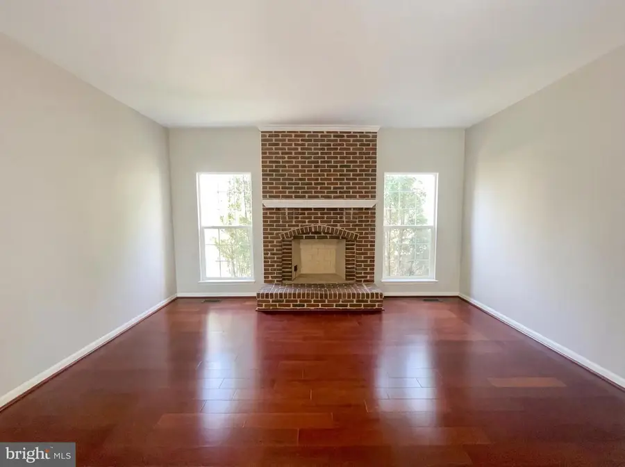 9300 Bradley Ct, Manassas Park, VA 20111 - #3