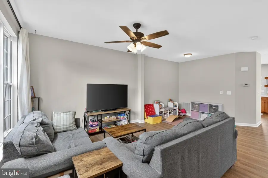 9438 Black Hawk Ct, Manassas Park, VA 20111 - #3
